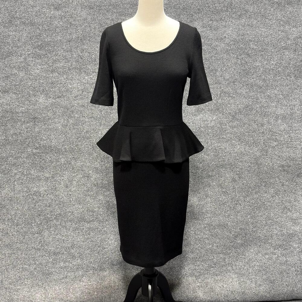 St. John Caviar Dress Womens 6 Black Peplum Knit Sheath Half Sleeve Knee Length
